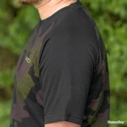 Avid Carp Distortion Camo Lite T Shirt -Boutique De Pêche 00003 Distortion Camo Lite T Shirt S