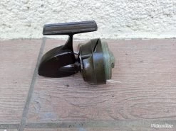 MOULINET COLLECTOR TRES RARE . LUXOR RELAX CAPOTE EN PARFAIT ETAT DE FONCTIONNEMENT . -Boutique De Pêche 00003 MOULINET COLLECTOR TRES RARE . LUXOR RELAX CAPOTE EN PARFAIT ETAT DE FONCTIONNEMENT