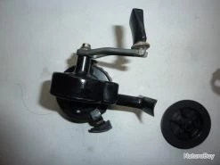 Moulinet Contact 400 Noir Très Bon état Avec Deuxième Bobine Neuve -Boutique De Pêche 00004 Moulinet Contact 400 noir tres bon etat avec deuxieme bobine neuve