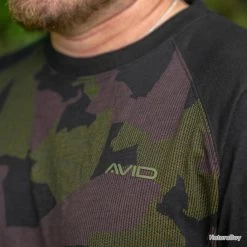 Avid Carp Distortion Camo Lite T Shirt -Boutique De Pêche 00007 Distortion Camo Lite T Shirt S