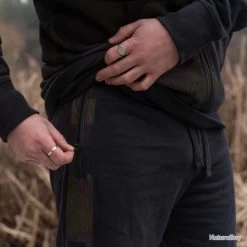 Avid Carp Distortion Onesie L -Boutique De Pêche 00009 Distortion Onesie L